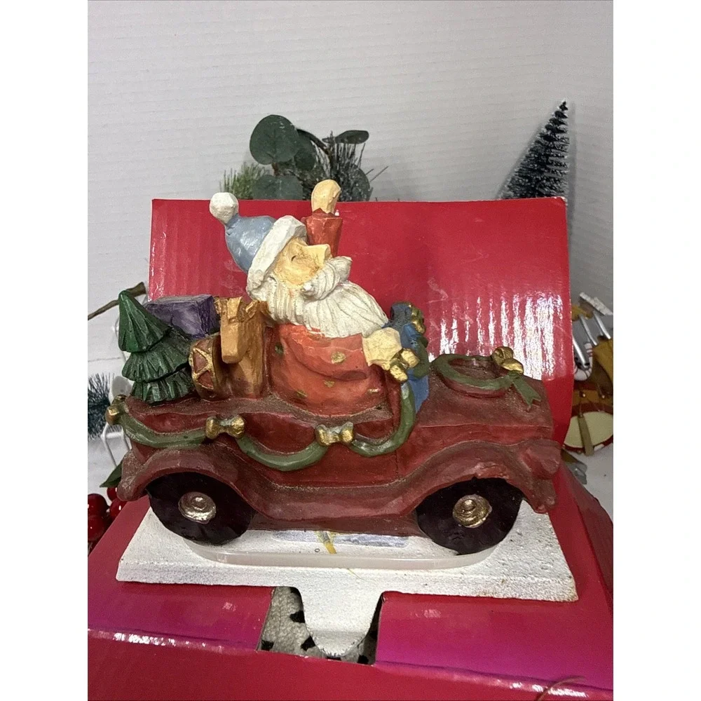 Cast Iron Hand Crafted Christmas Stocking Holder Santa In Vintage Car.5X3.5